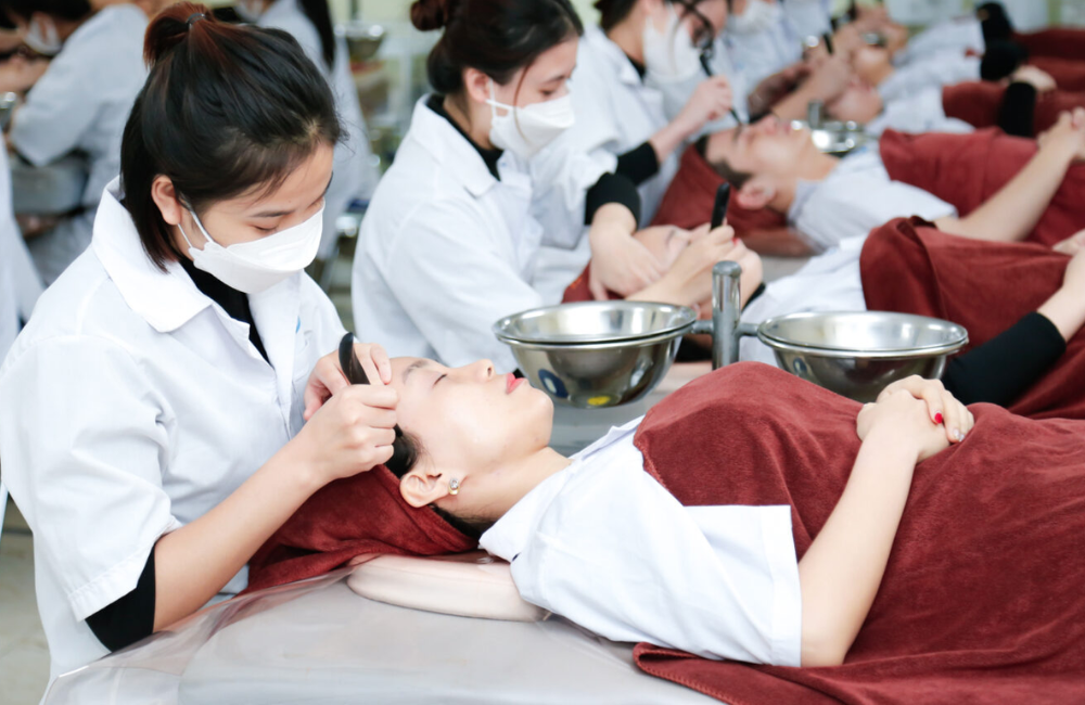 du học nghề Đức ngành chăm sóc sắc đẹp, nghành làm đẹp tại Đức