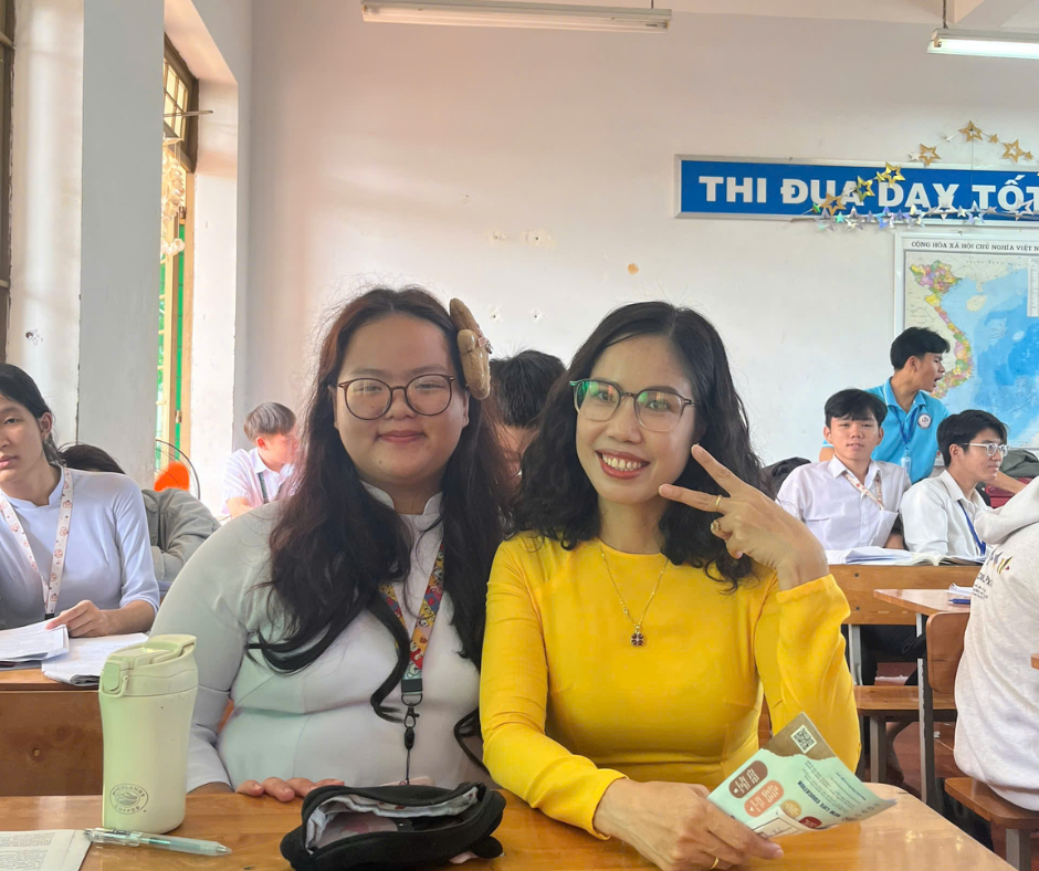 New Life và các bạn học sinh trường THPT Nguyễn Du, tỉnh Bình Phước